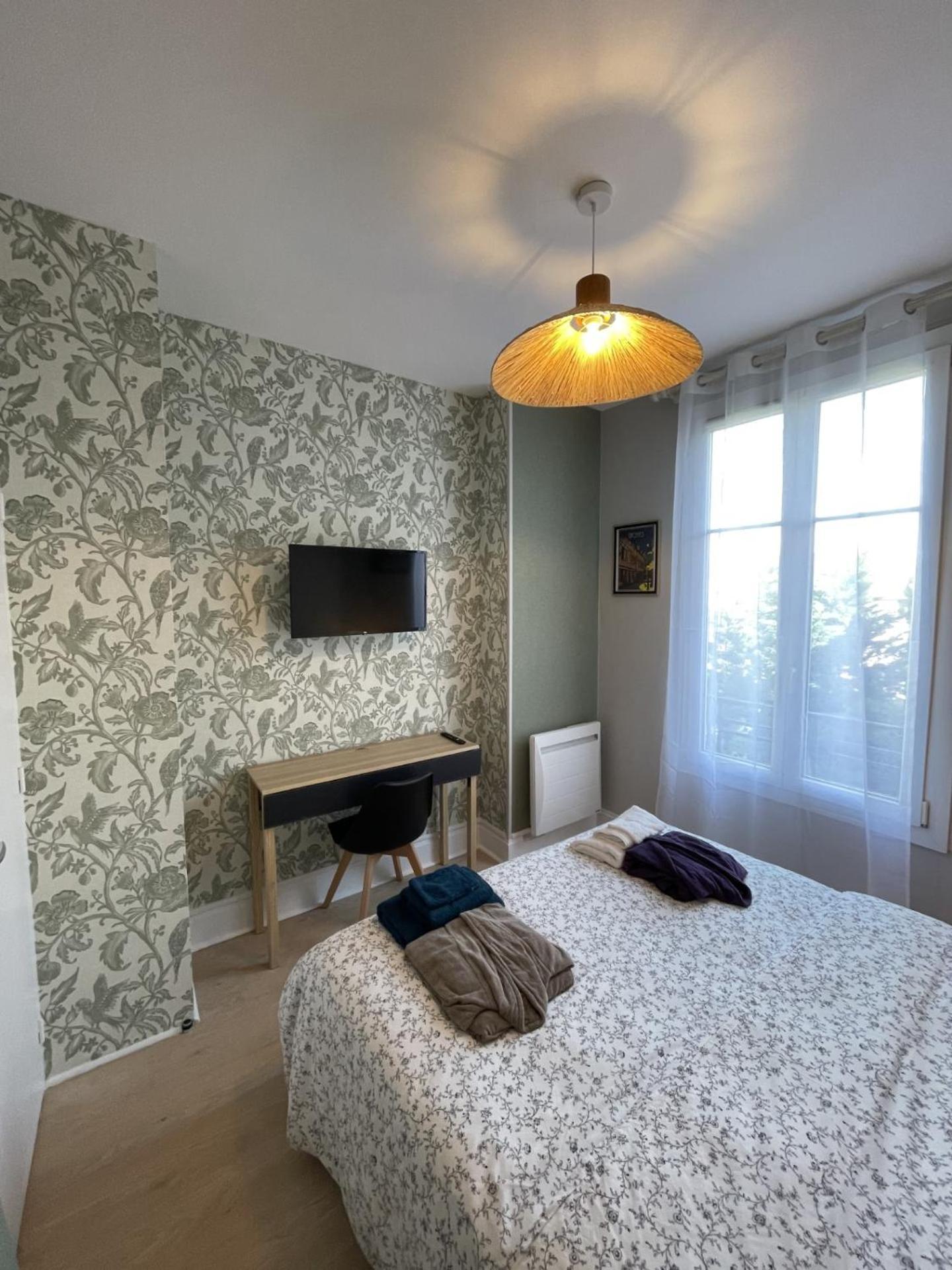 Le Treize Au Coeur Du Bouchon Apartment ทรัวส์ ภายนอก รูปภาพ